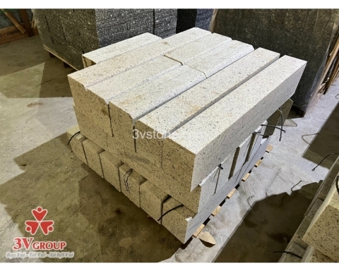Đá Bo Vỉa Vàng Bình Định Bàn Giao Sau Sản Xuất Cho Quý Khách
