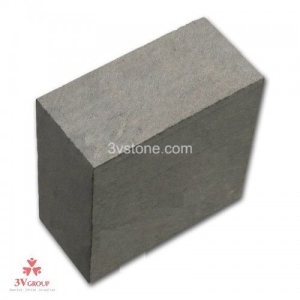 Đá Cubic Bazan đen cắt thô