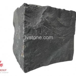 Đá Cubic Bazan đen chẻ tay