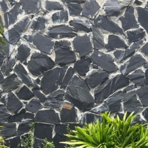 Đá rối đen Lai Châu lát sân vườn