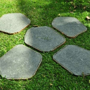 Đá thớt (bước dặm) basalt xám