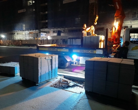 Đơn Hàng Được 3VGroup Giao Đúng Tiến Độ - Dù Ngày Hay Đêm